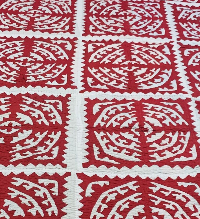 Heritage Applique Rilli Quilt-Maroon